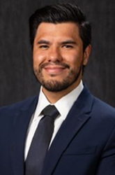Edgar Escalante headshot