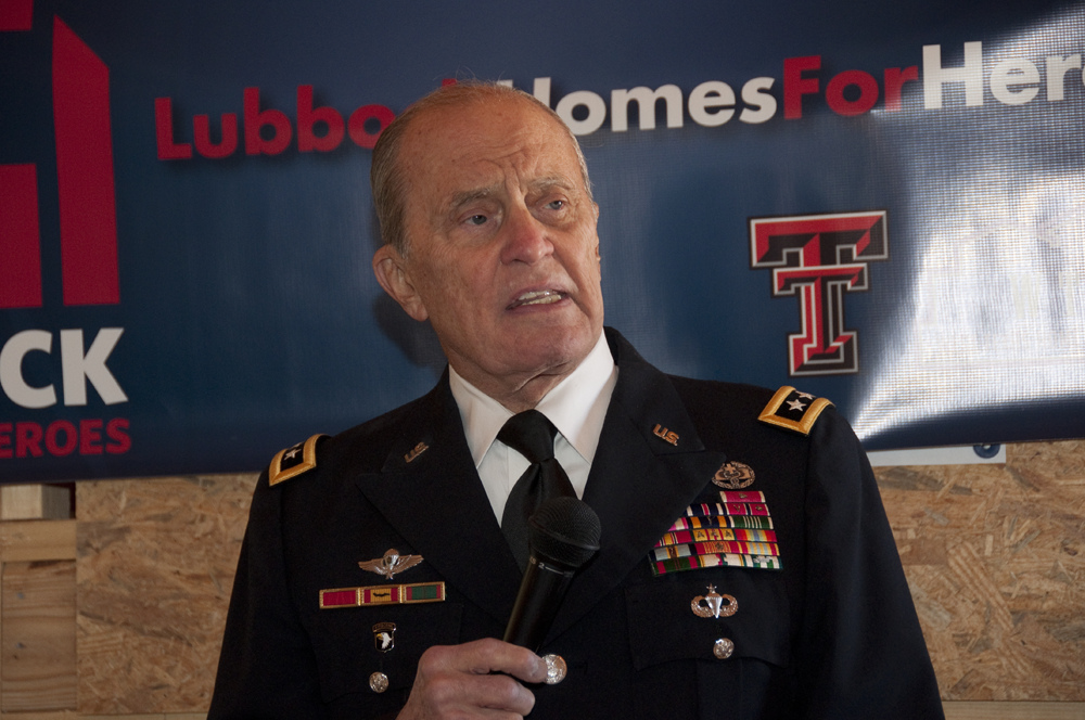 
Mittemeyer Gives Address at Homes for Heroes Dedication
